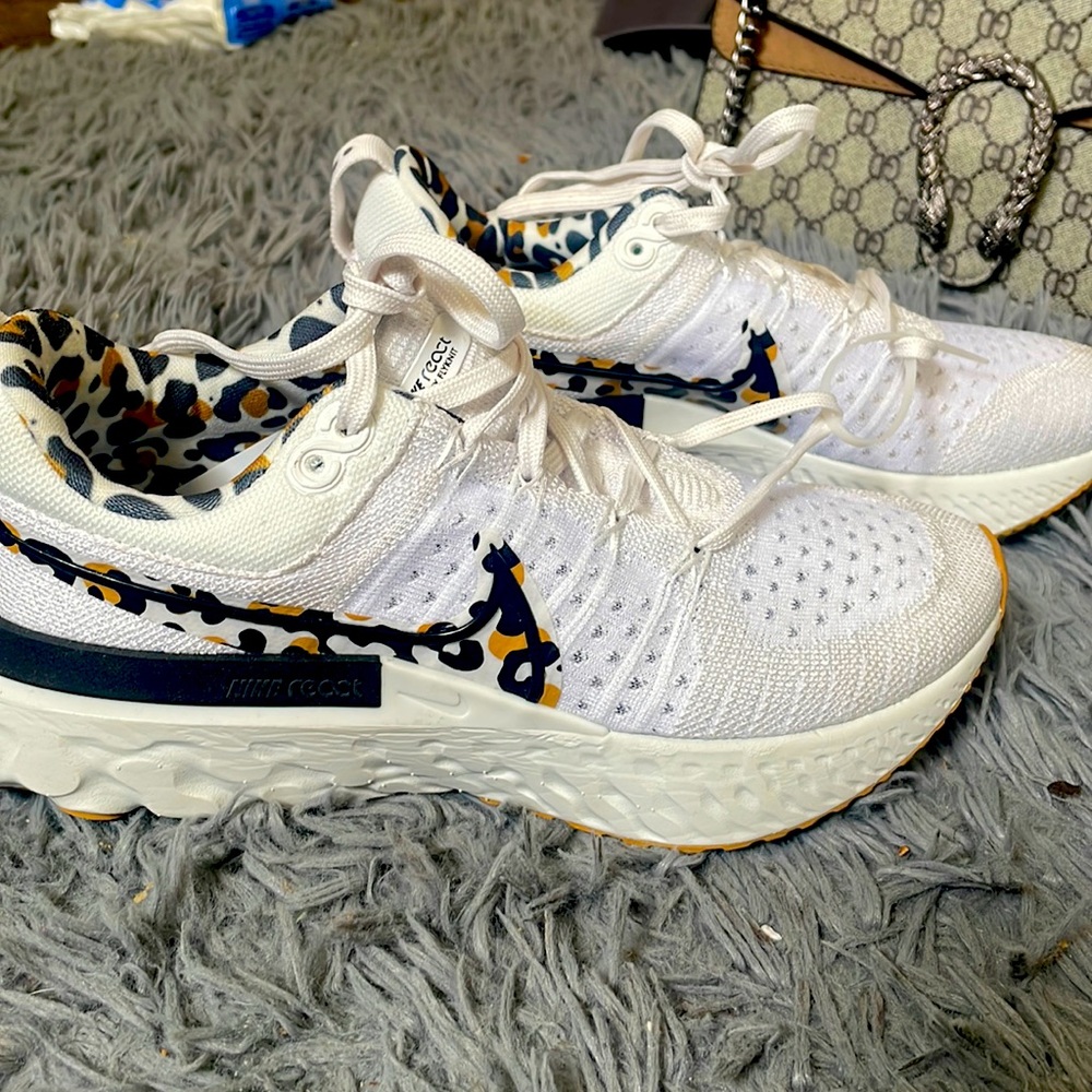 Nike Women's React Infinity Run Flyknit 2 Leopard-size 7.5 BRAND NEW NO BOX
